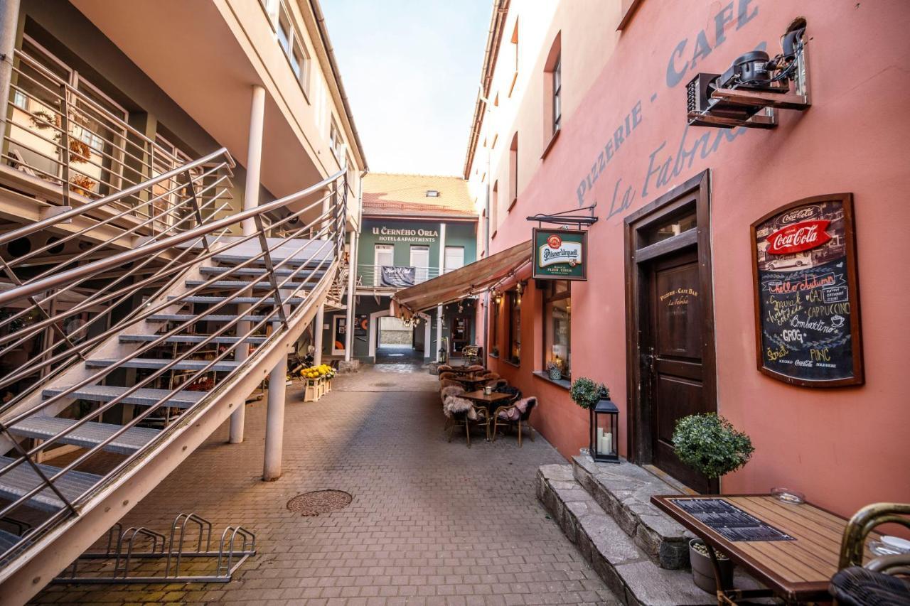 Hotel & Apartments U Cerneho Orla Třebíč Eksteriør billede