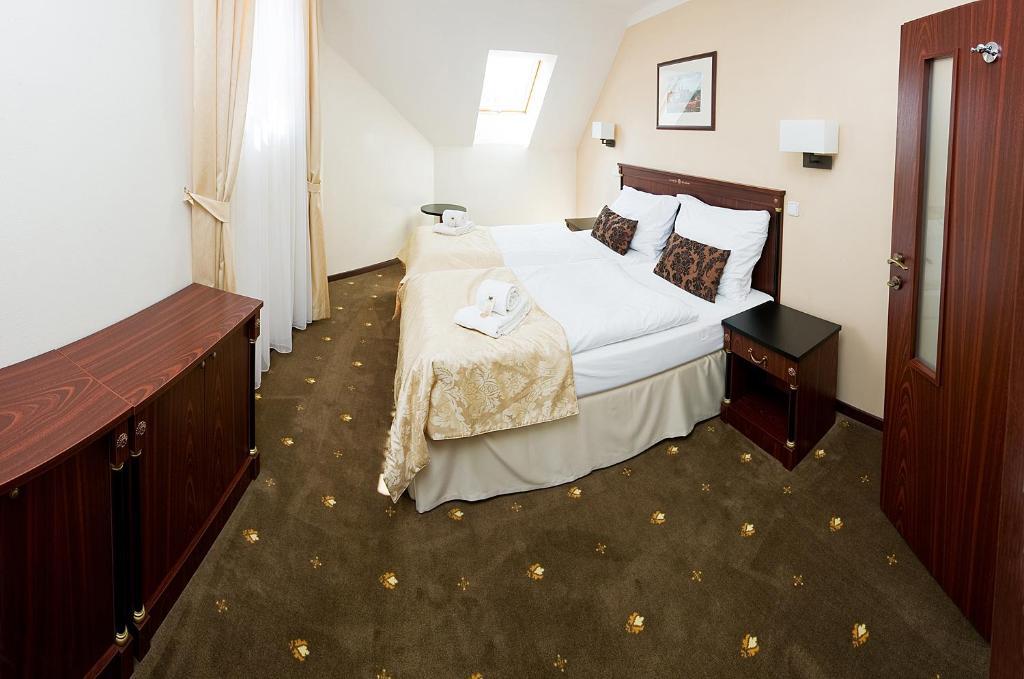 Hotel & Apartments U Cerneho Orla Třebíč Værelse billede